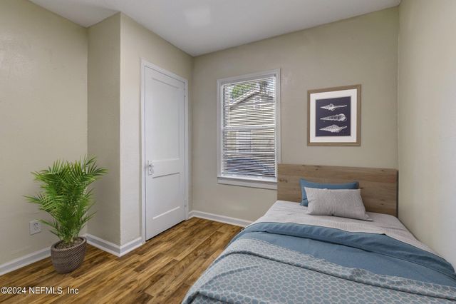 4917 DUNDEE Road, Jacksonville, FL 32210