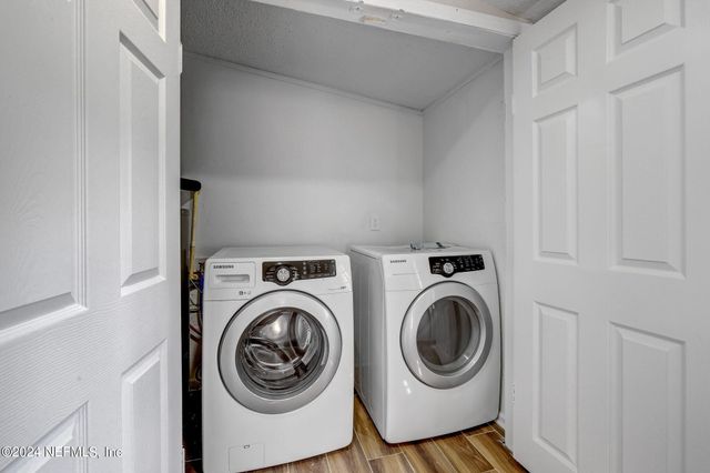 4917 DUNDEE Road, Jacksonville, FL 32210