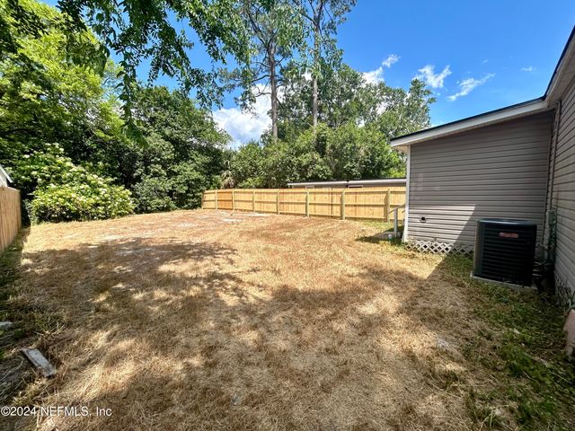 4917 DUNDEE Road, Jacksonville, FL 32210
