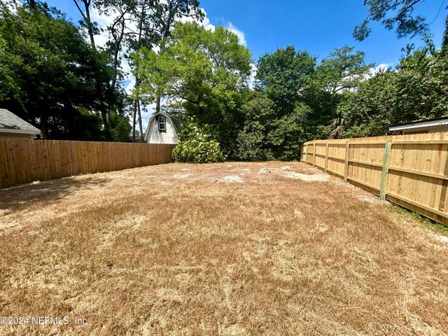 4917 DUNDEE Road, Jacksonville, FL 32210