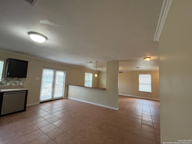 8507 Shaenfield Pl, San Antonio, TX 78254