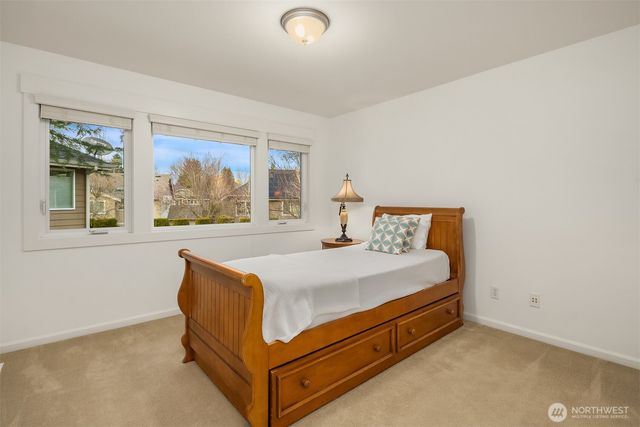 27548 SE 28th Court, Sammamish, WA 98075