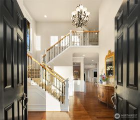 27548 SE 28th Court, Sammamish, WA 98075