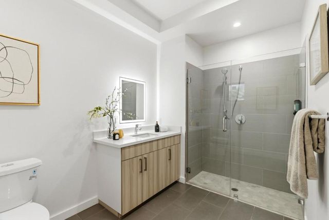 914 woodside, Redwood City, CA 94061