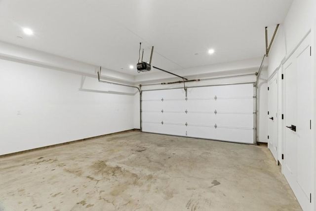 914 woodside, Redwood City, CA 94061