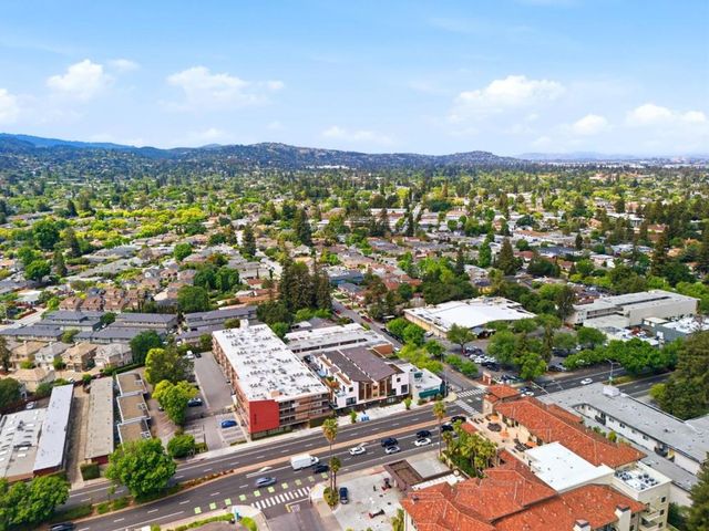 914 woodside, Redwood City, CA 94061