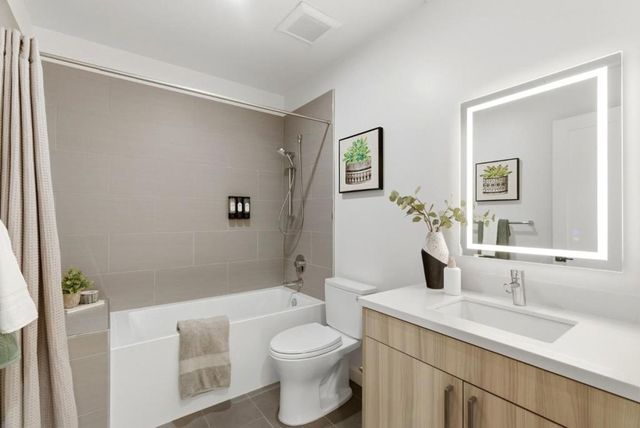 914 woodside, Redwood City, CA 94061