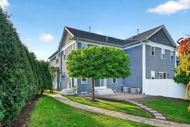 54 White St 54, Belmont, MA 02478