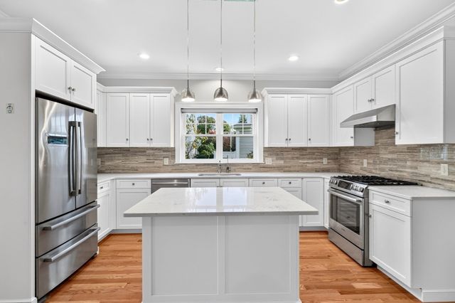 54 White St 54, Belmont, MA 02478