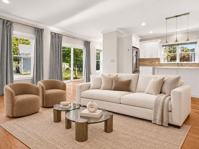 54 White St 54, Belmont, MA 02478