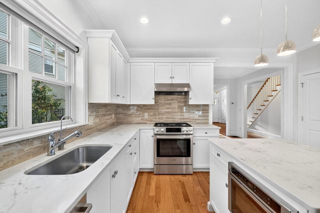 54 White St 54, Belmont, MA 02478