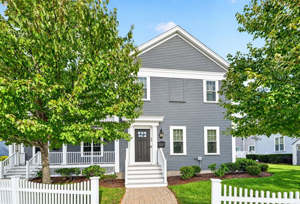 54 White St 54, Belmont, MA 02478