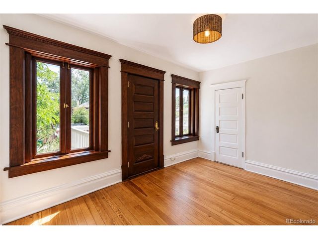 458 N Downing St, Denver, CO 80218