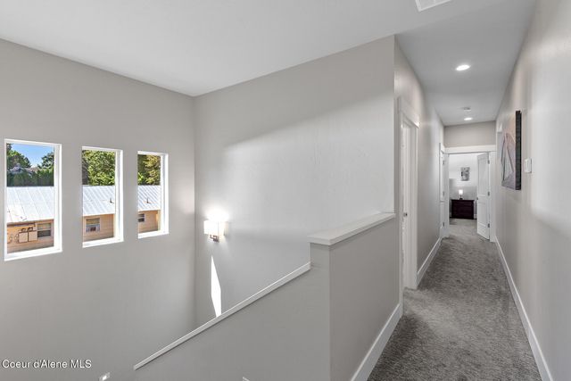 838 N GOVERNMENT WAY, Coeur D'alene, ID 83814