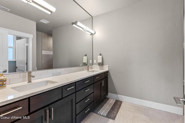 838 N GOVERNMENT WAY, Coeur D'alene, ID 83814