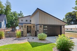 838 N GOVERNMENT WAY, Coeur D'alene, ID 83814