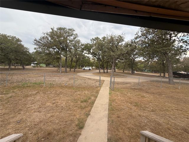 177 Jeffrey DR, Cedar Creek, TX 78612