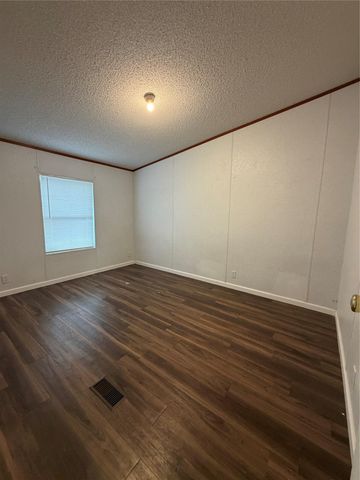 177 Jeffrey DR, Cedar Creek, TX 78612