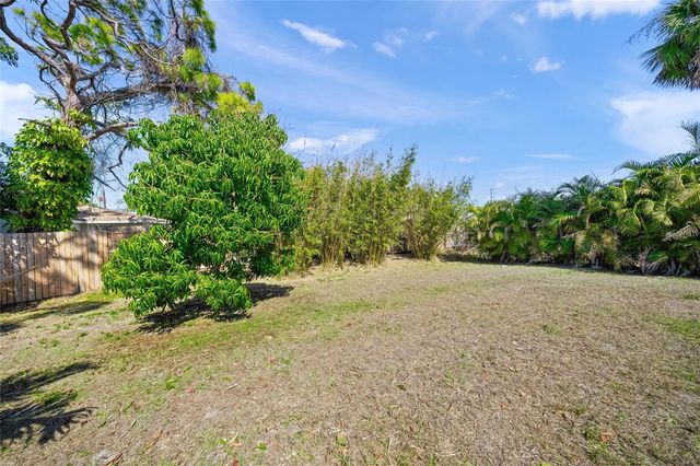 116 AVENIDA LA PALMA, Nokomis, FL 34275