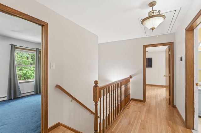 47 Noyes Road, Londonderry, NH 03053
