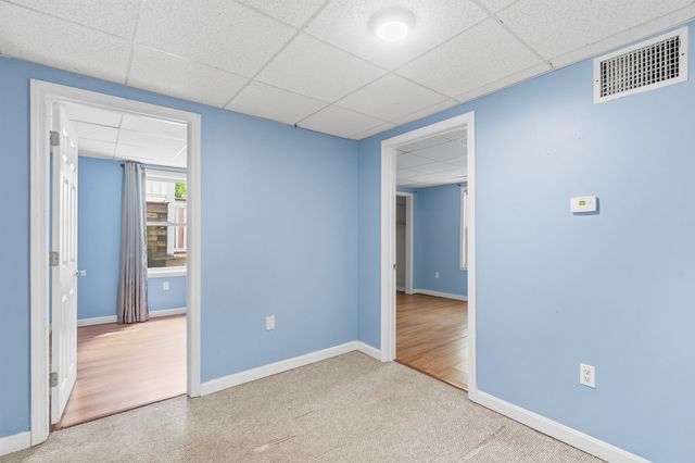 47 Noyes Road, Londonderry, NH 03053