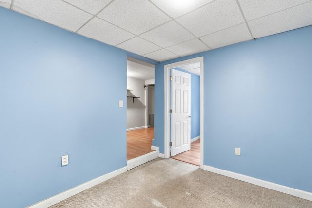 47 Noyes Road, Londonderry, NH 03053