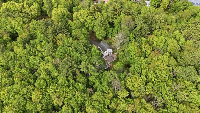 47 Noyes Road, Londonderry, NH 03053