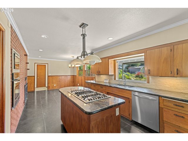 16127 HARLEY Ave, Oregon City, OR 97045