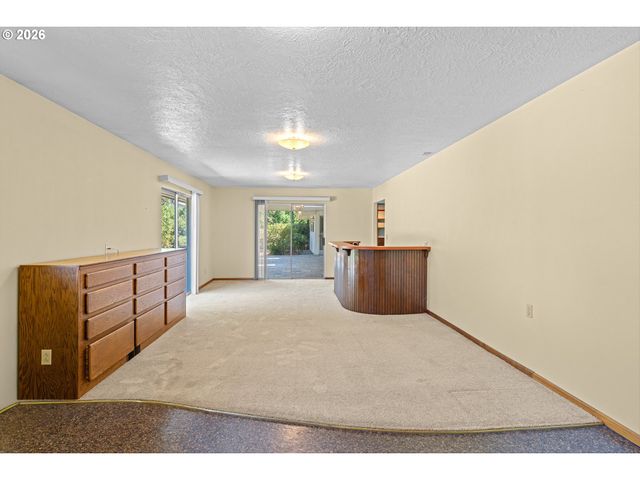 16127 HARLEY Ave, Oregon City, OR 97045