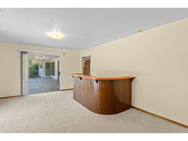 16127 HARLEY Ave, Oregon City, OR 97045