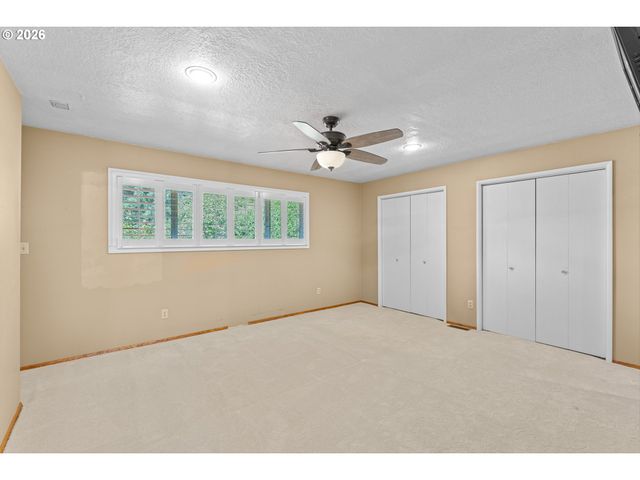 16127 HARLEY Ave, Oregon City, OR 97045