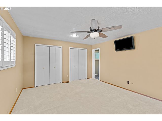 16127 HARLEY Ave, Oregon City, OR 97045