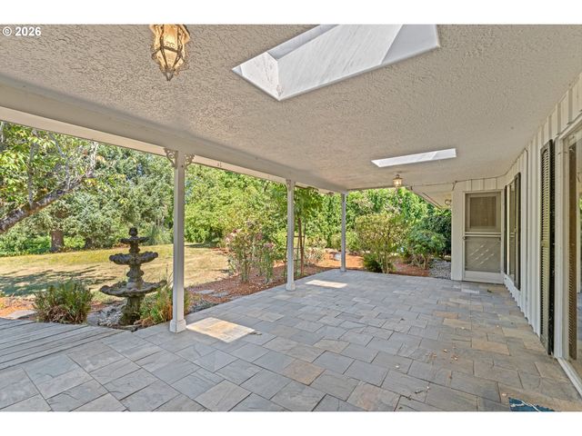 16127 HARLEY Ave, Oregon City, OR 97045