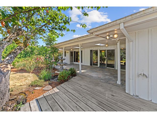 16127 HARLEY Ave, Oregon City, OR 97045