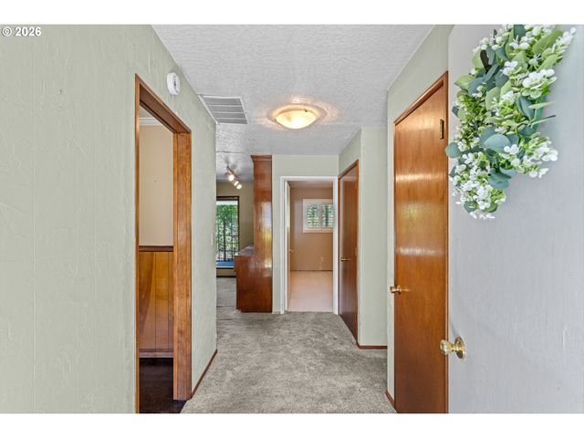 16127 HARLEY Ave, Oregon City, OR 97045