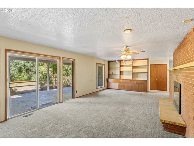 16127 HARLEY Ave, Oregon City, OR 97045