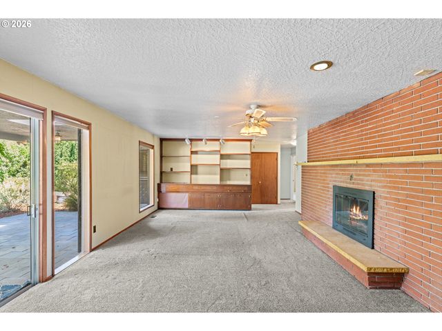 16127 HARLEY Ave, Oregon City, OR 97045