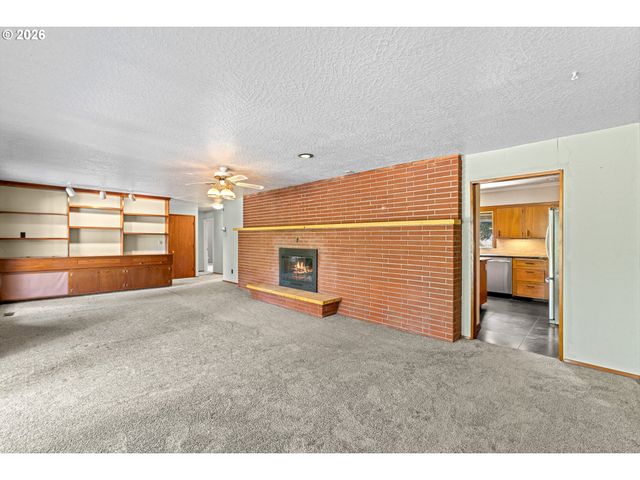 16127 HARLEY Ave, Oregon City, OR 97045