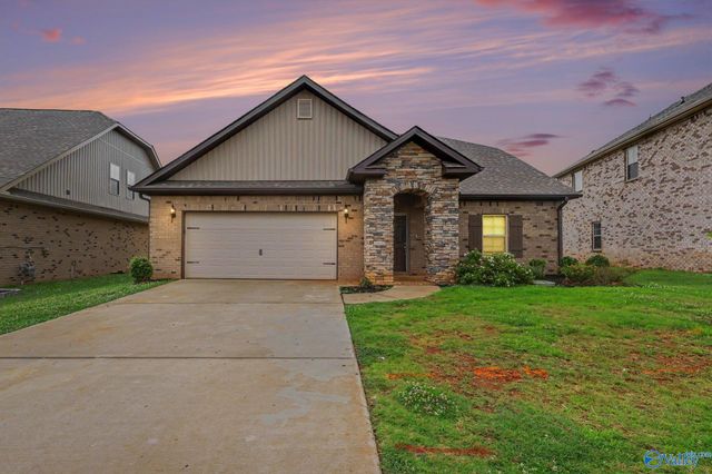 111 Rose Valley Drive, New Market, AL 35761