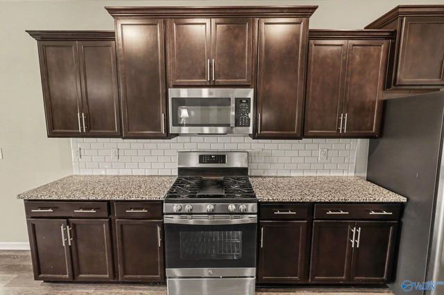 111 Rose Valley Drive, New Market, AL 35761