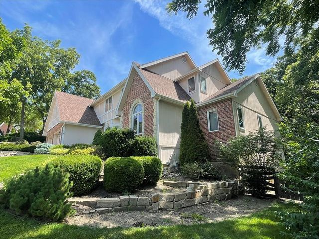 1609 Ridge Road, Leavenworth, KS 66048