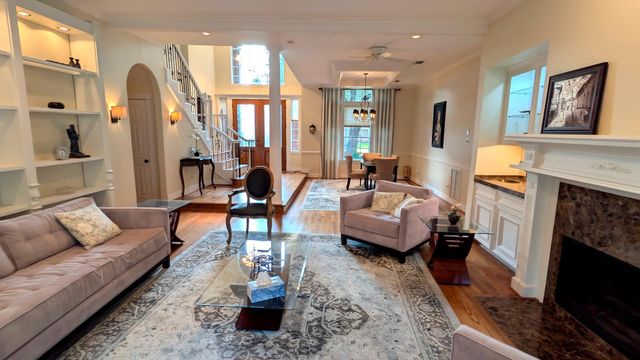 109 Ferndale Street, Bellaire, TX 77401