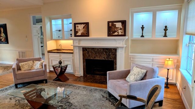 109 Ferndale Street, Bellaire, TX 77401
