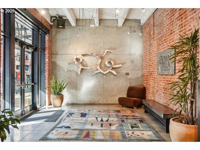 416 Nw 13TH Ave 206, Portland, OR 97209