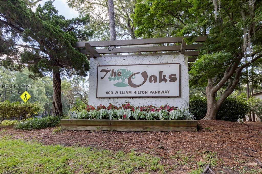 400 William Hilton Pkwy Apt 110, Hilton Head Island, SC 29926