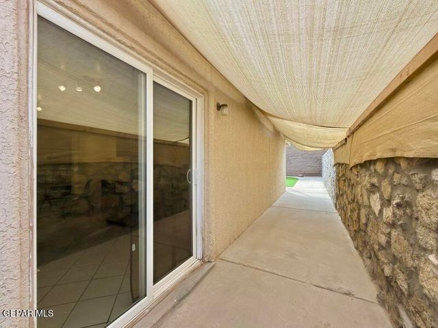 12476 Sombra Fuerte Drive, El Paso, TX 79938