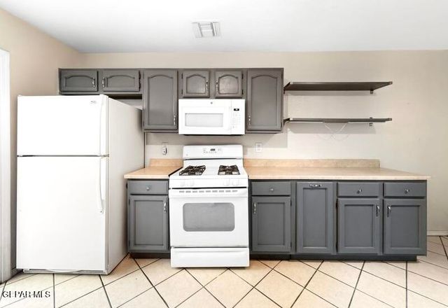 12476 Sombra Fuerte Drive, El Paso, TX 79938