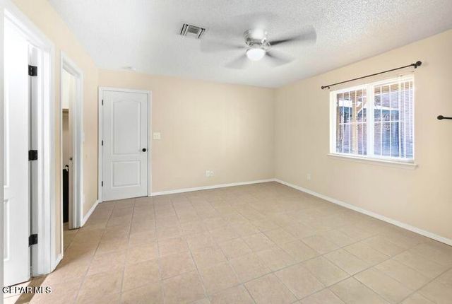 12476 Sombra Fuerte Drive, El Paso, TX 79938