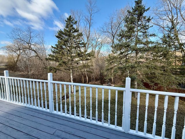 5545 Knoll Drive, Shoreview, MN 55126