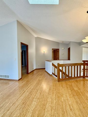 5545 Knoll Drive, Shoreview, MN 55126